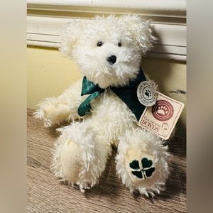 B. Y. LOTSALUCK-BOYDS IRISH ST PATRICKS BEARS #917370